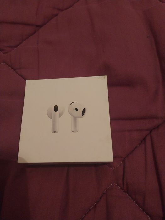 Căști Airpods 4 sigilată