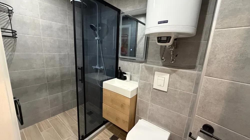 Дава се под наем Двустаен апартамент в Варна, Цветен квартал - 65 кв.м за 698.19 € - Снимка #8