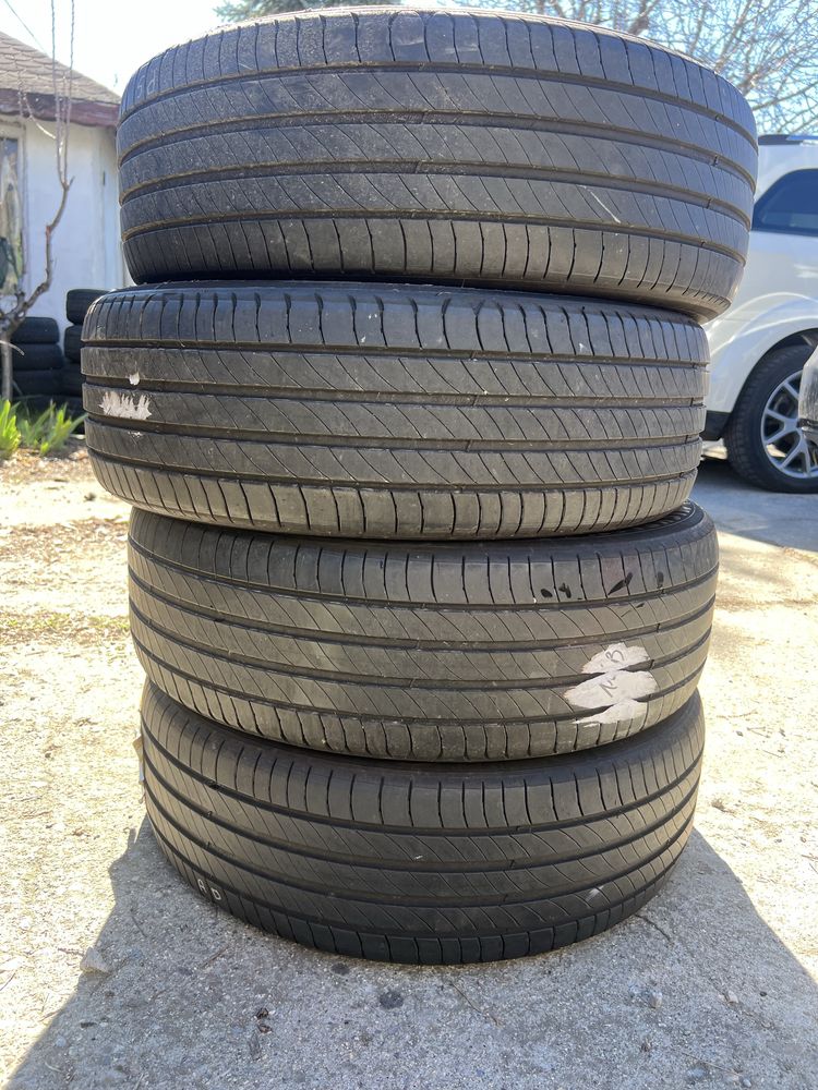 Летни гуми 205/55/19 Michelin DOT22 6.5 мм . Цената е за всичките .