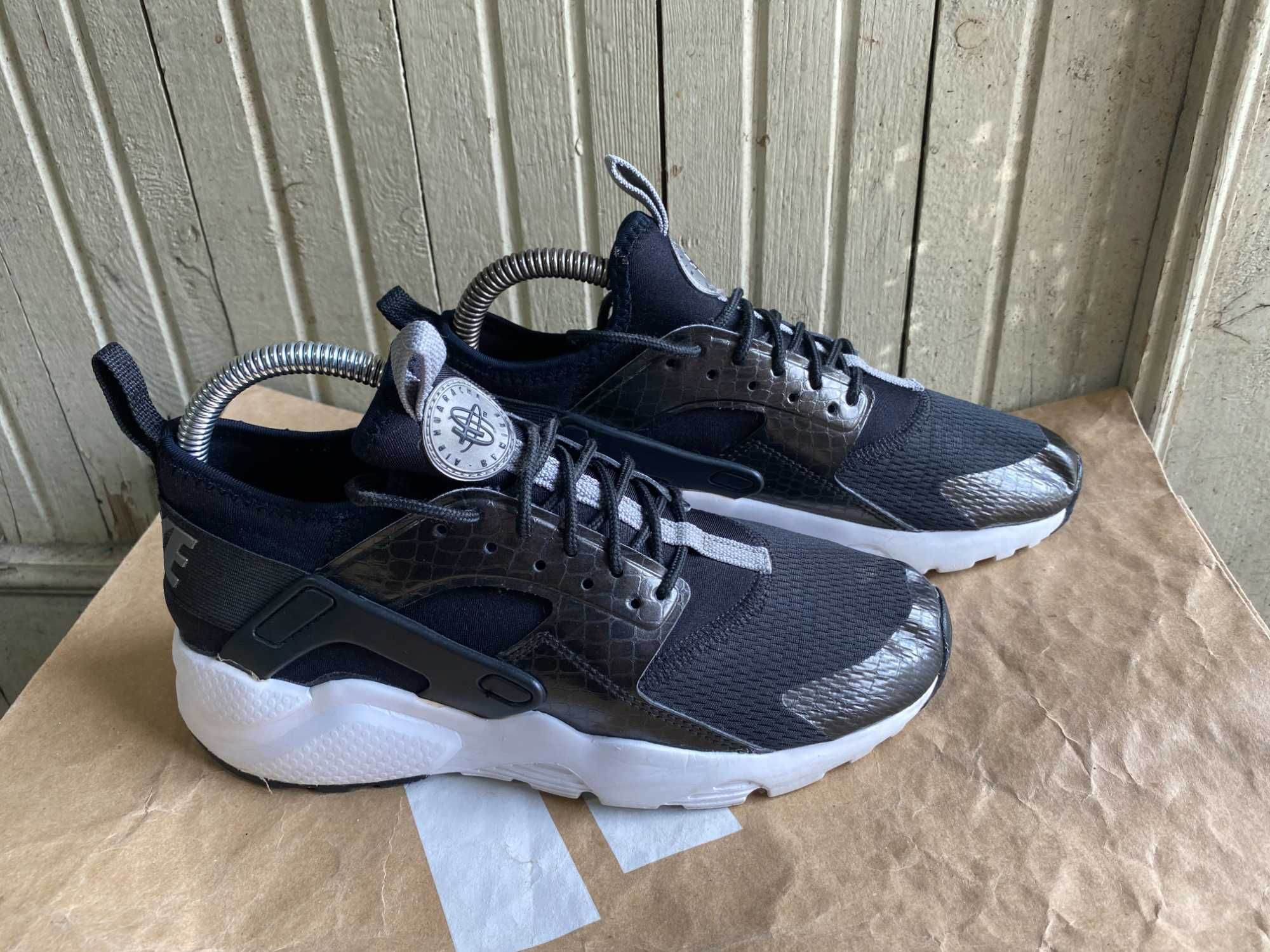 ''Nike Air Huarache Run Ultra''оригинални маратонки 37.5 номер