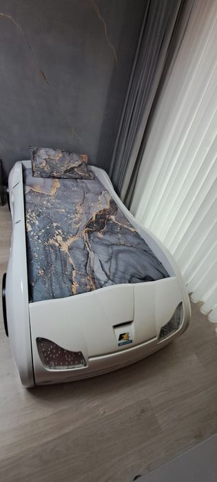Vand pătuț copii masina curse