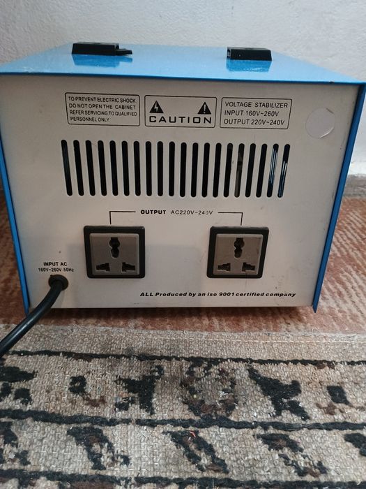 Stabilizator tensiune 3000VA 1800W!