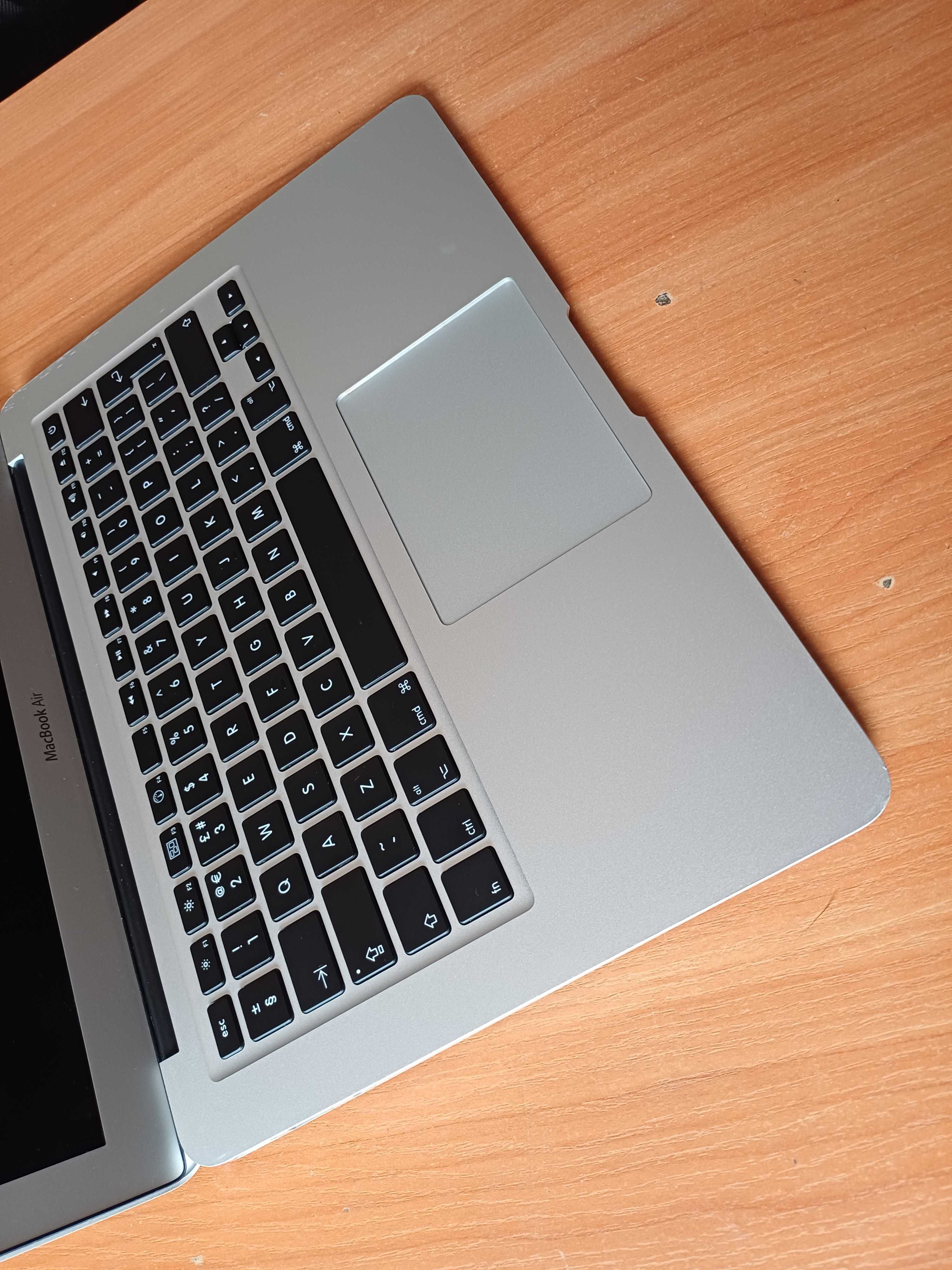 Macbook Air 2017 i5/256GB/8GB Ram A1466 лаптоп