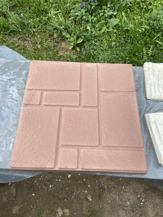 Dale din praf de marmura si beton