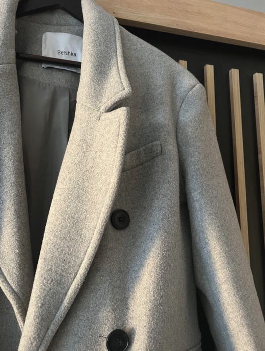 Palton lung Bershka