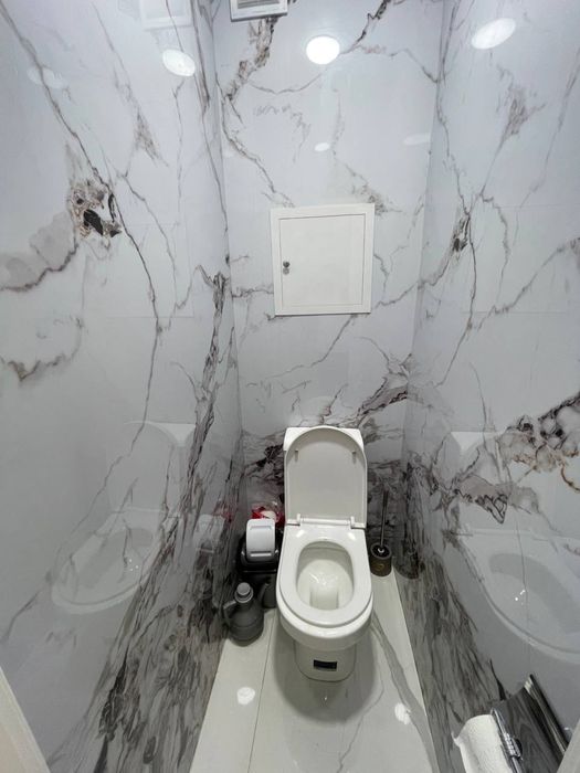 Продам Офис / Чилонзор-2 50м2 1-линия