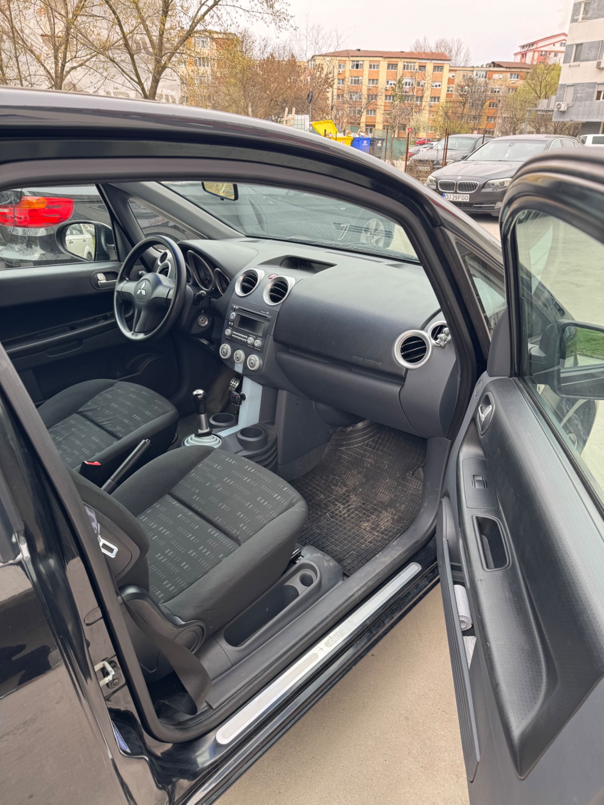 Vând Mitsubishi Colt CZ3 2006