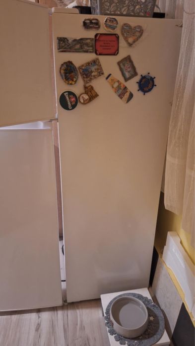 Хладилник с фризер Ариели