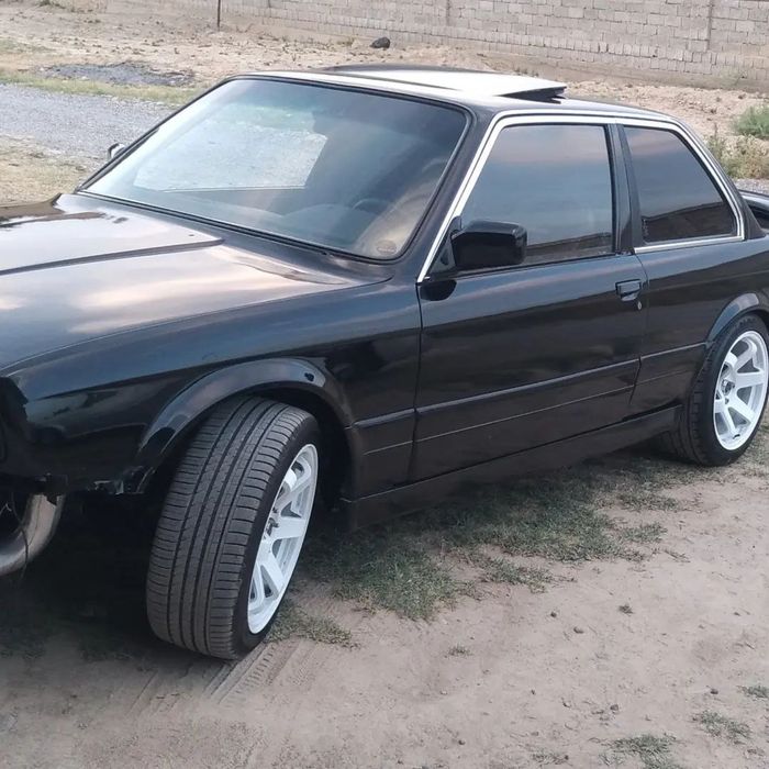 BMW e30 coupe  dokument BN SROCHNA