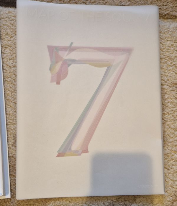 Album BTS-Map Of The Soul 7: Versiunea 1