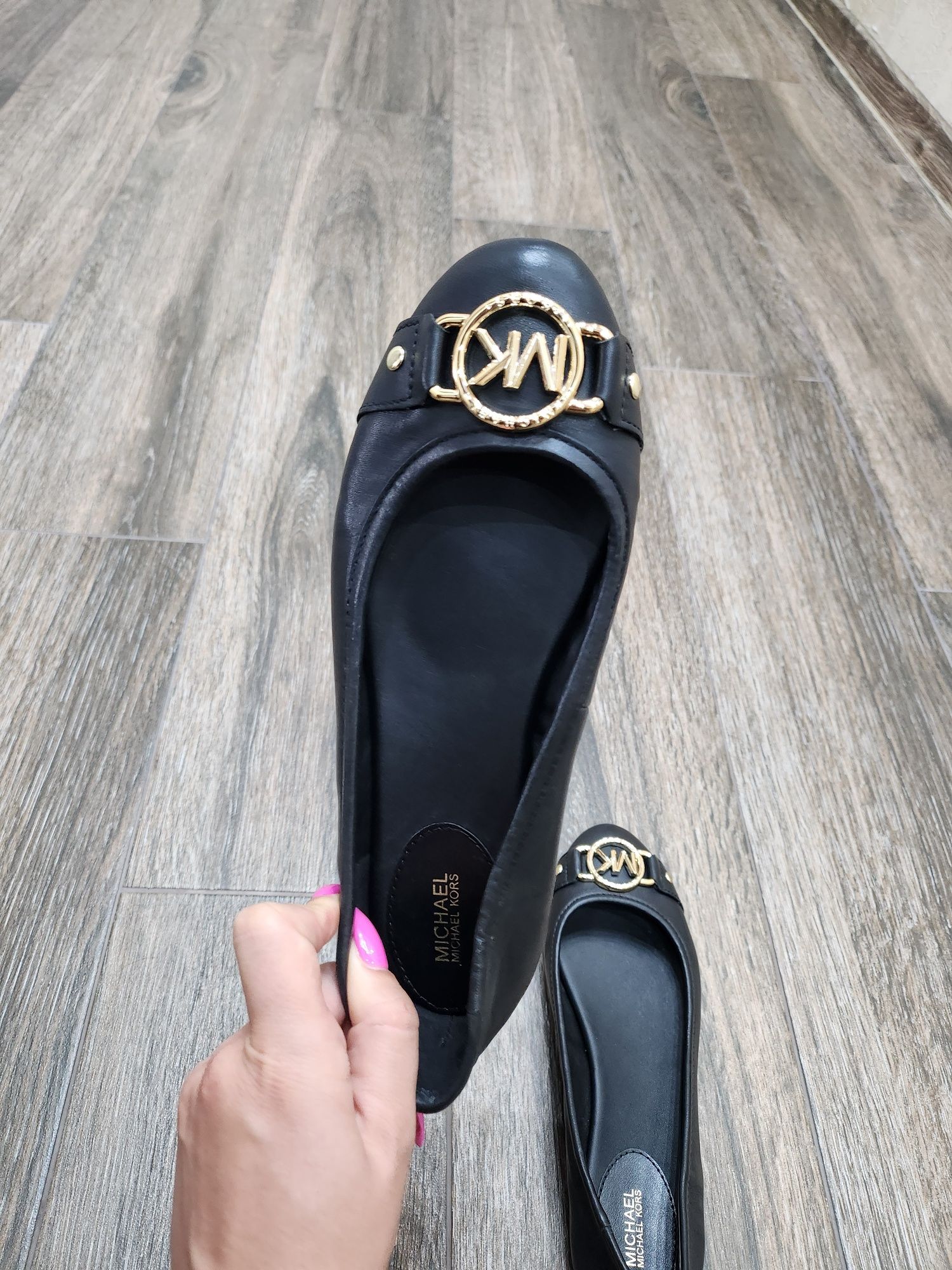 Обувки от естествена кожа Michael Kors