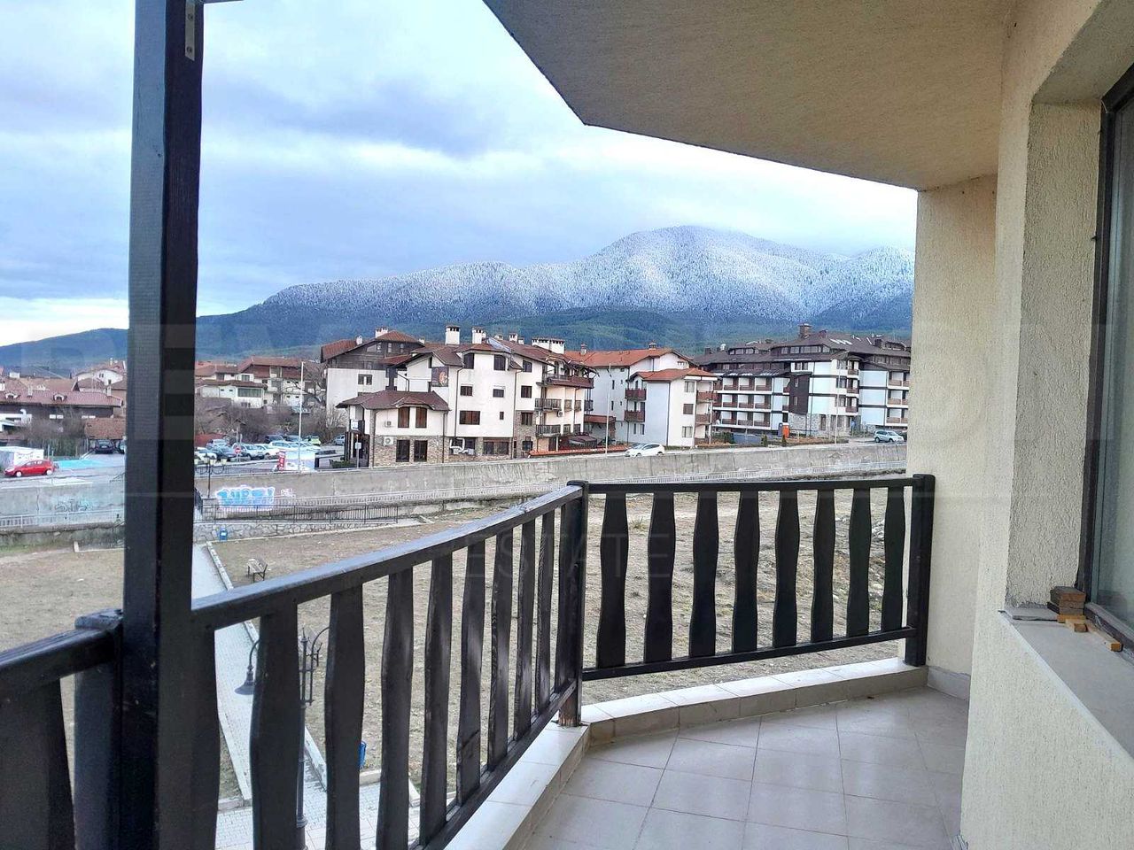 Продава се Двустаен апартамент в Банско - 71 кв.м за 1085 €/кв.м - Снимка #1