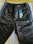 Pantaloni din făș pentru femei Adidas Originals măsura M/L