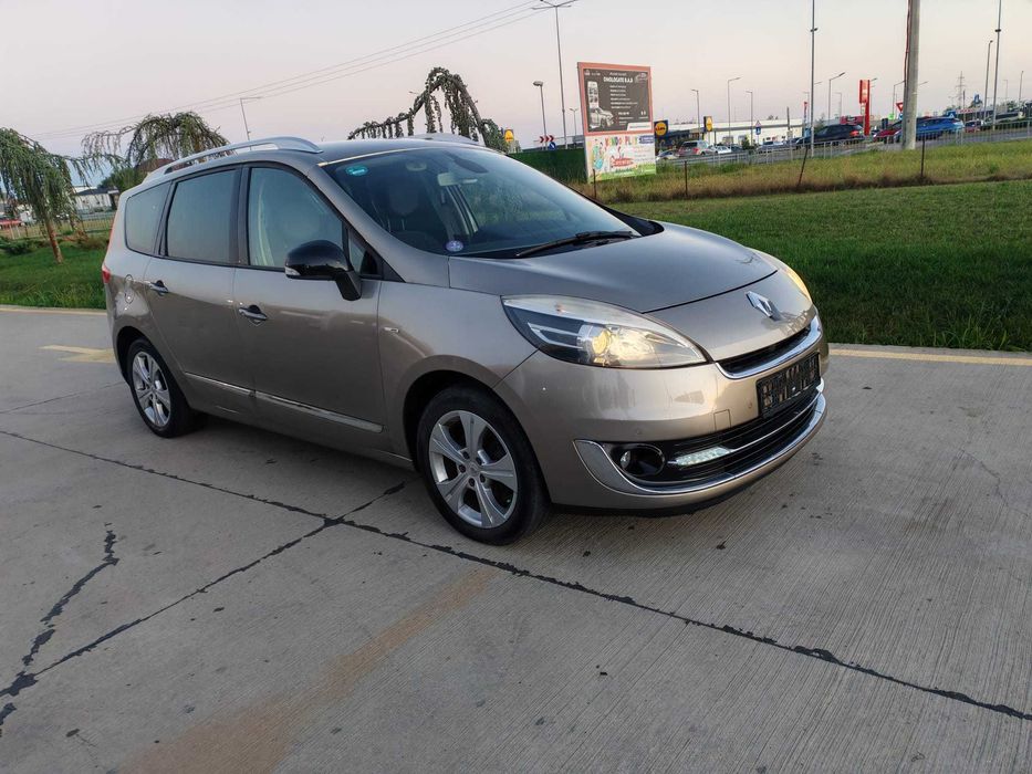 Renault Grand Scenic Bose Edition 7 locuri 2013