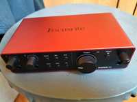 Focusrite Scarlett 2i2 generația 4