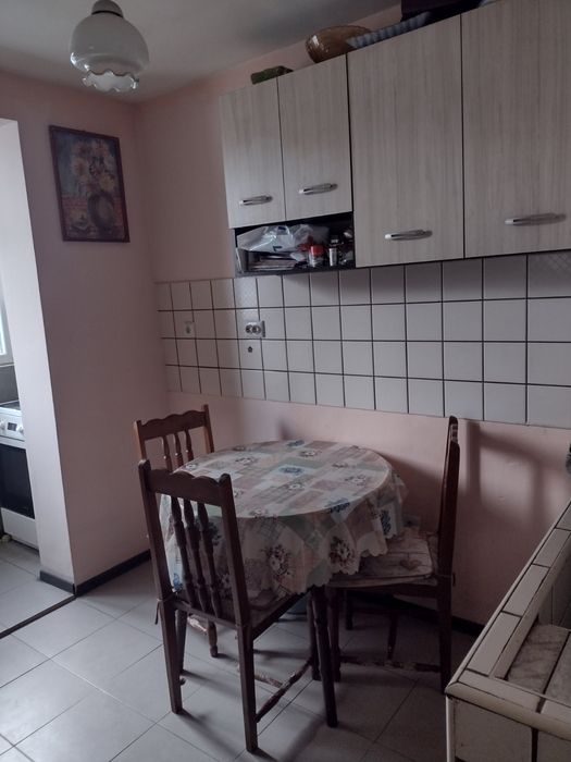 Продавам двустаен апартамент