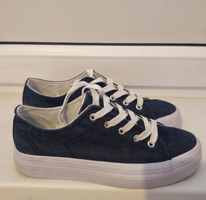 Продам новые кеды