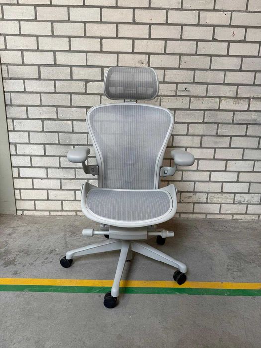 Refurbished Herman Miller Aeron Remastered Mineral (Atlas Headrest)