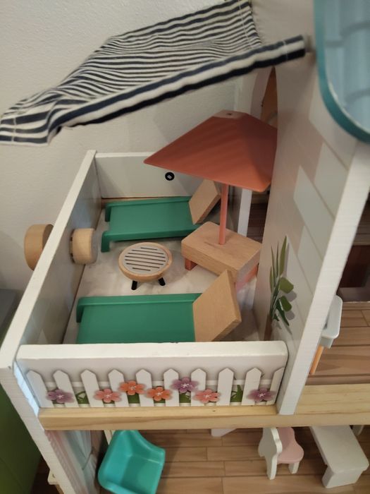 Căsuța păpuși cu accesorii