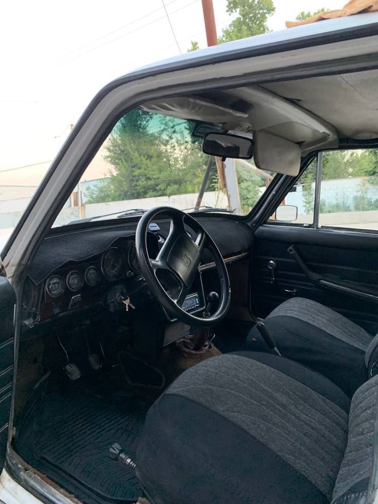 Vaz 2106 sotiladi