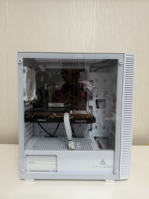 AMD Ryzen 5 5600 3.5GHz, 16GB DDR4, 1TB SSD, RX 6600 8GB GDDR6