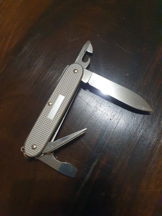 Викторинокс Victorinox Swiss Made Швейцарско Ножче