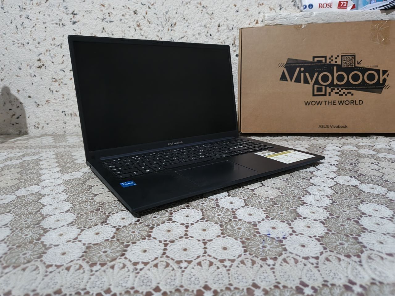 Asus vivobook x1504VA