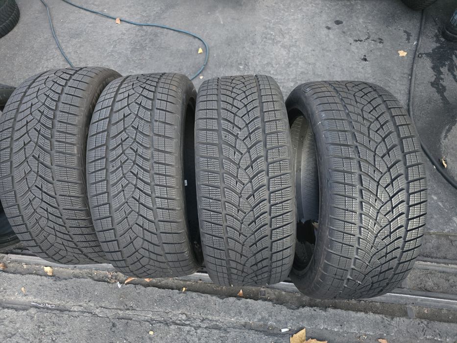 Anvelope iarna 275 45 21