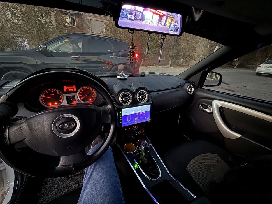 Lada LARGUS сотилади