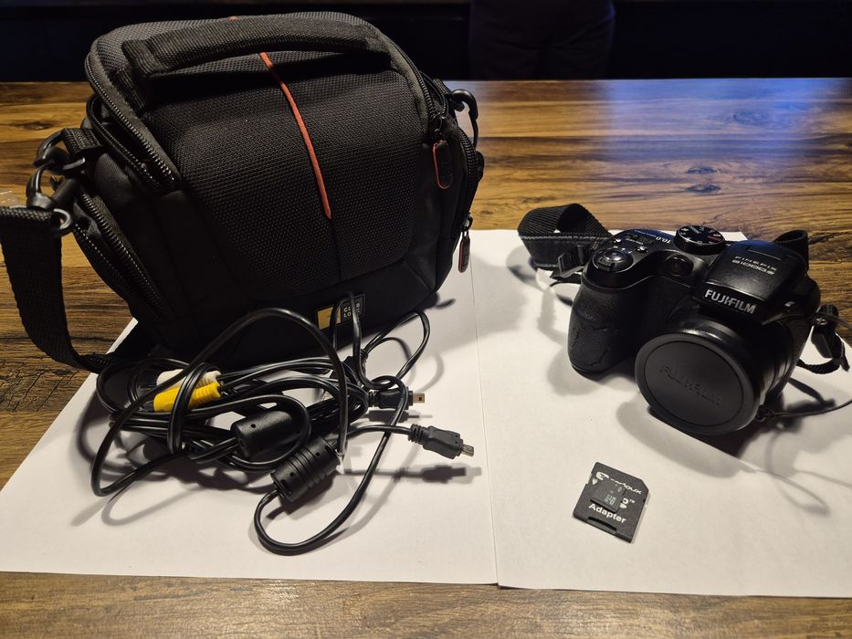 Aparat foto Fujifilm FinePix S1000Fd