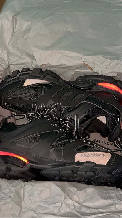 Balenciaga track led