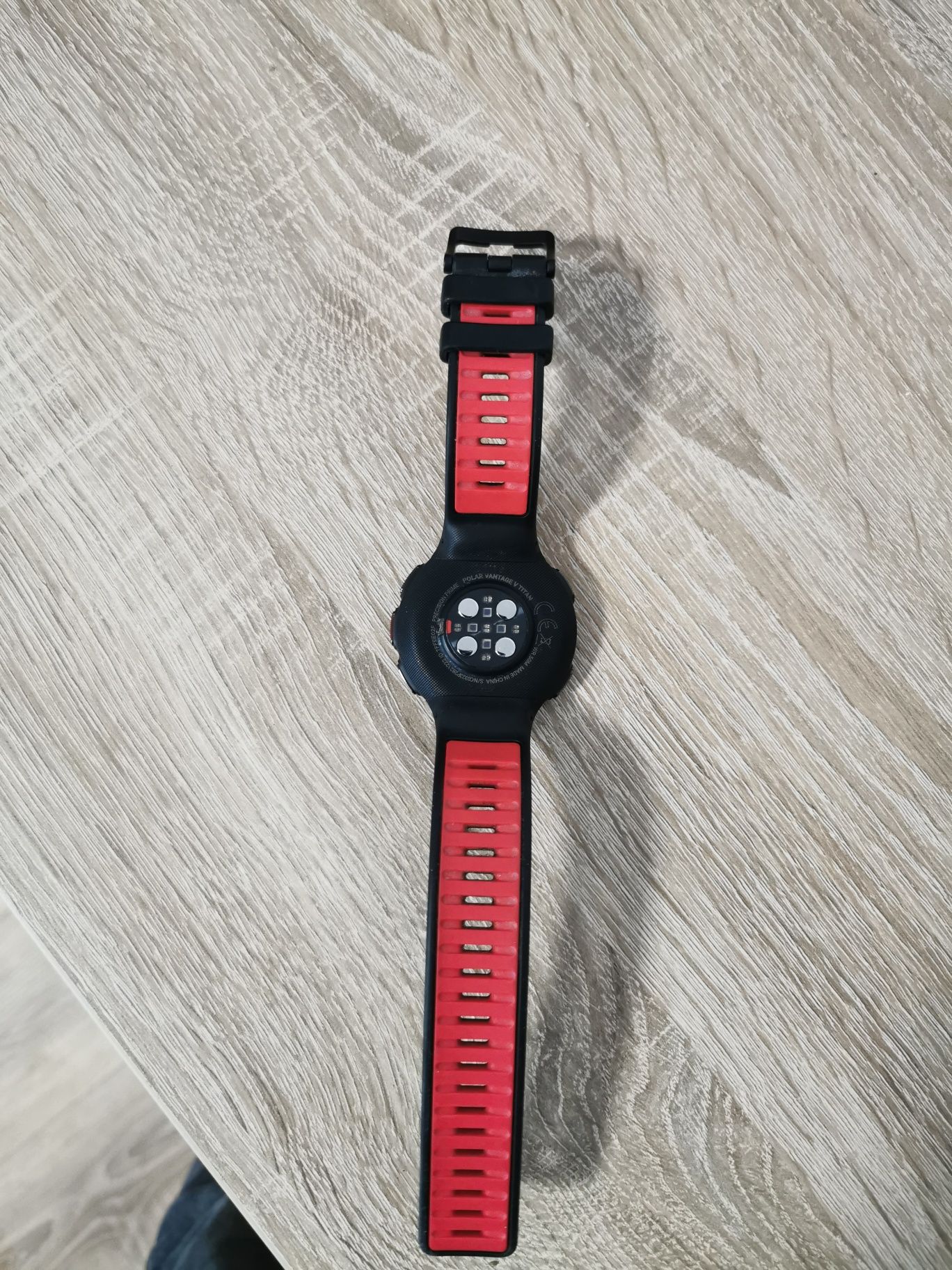 Smartwatch polar vantage titan