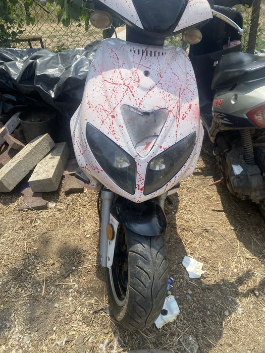 Vand scuter 125cc 4t perfect fuctional scuterul nu detine acte