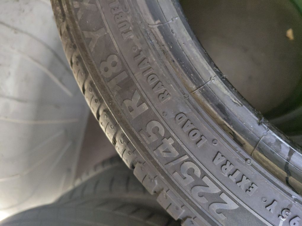 225/45/18" Semperit 1бр.гума дот2025
