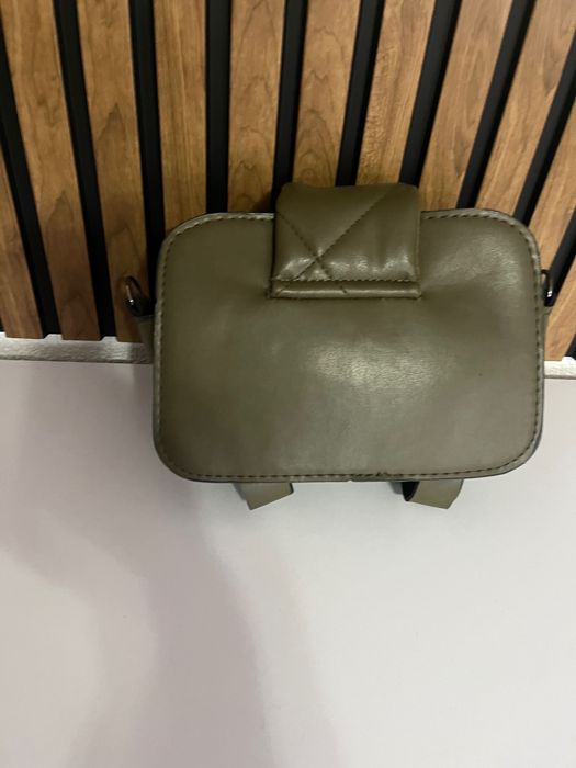 Дамски чанти много запазени някои са купувани от Тенденс!Всяка по 10лв