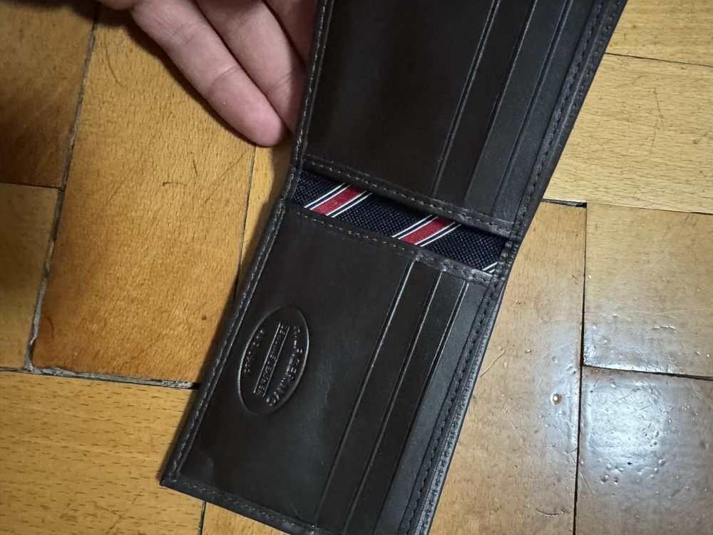 Нов! Портфейл Tommy Hilfiger