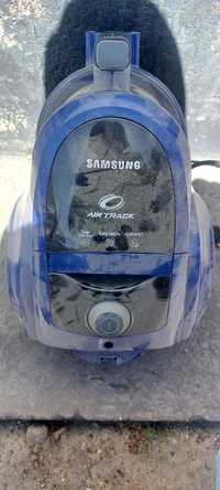 Продам пылесос на запчасти Samsung SC 4520