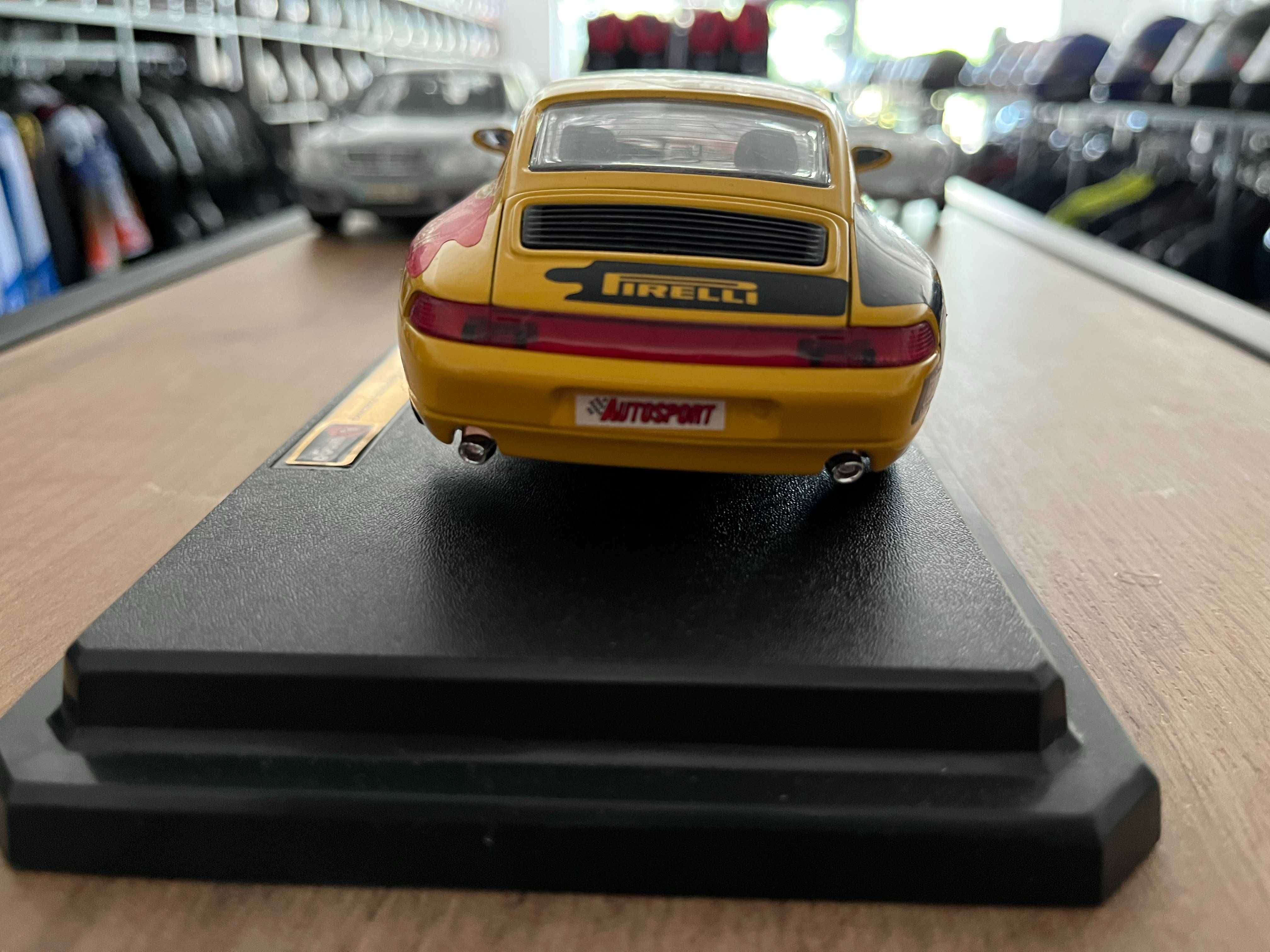 Метална колекционерска количкa BBURAGO  PORSCHE 911 993  мащаб 1:24,