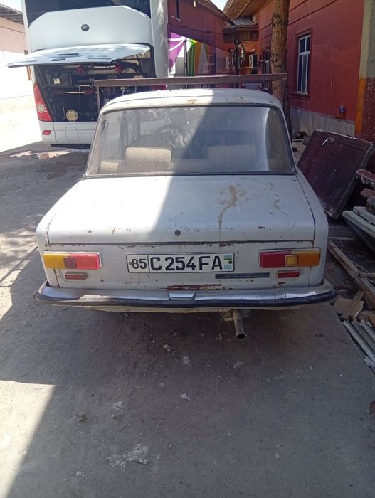 Sotiladi vaz 2101
