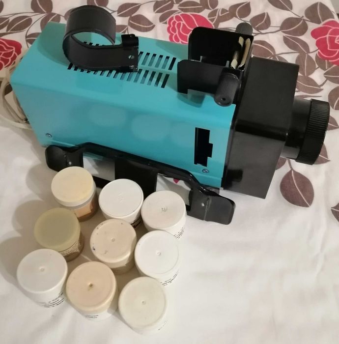 Проектор да диапозитиви и диафилми