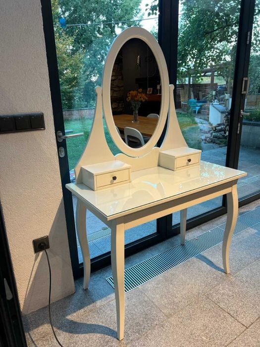 тоалетка с огледало - ikea HEMNES