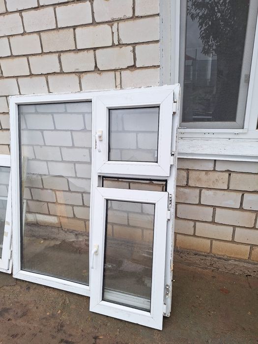 Продам пластиковое окно