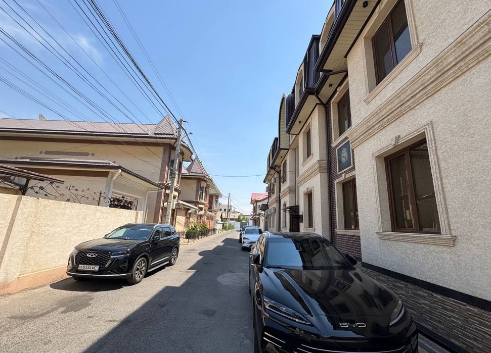 Срочно продается действующая гостиница рядом с торговыми рядами Малика