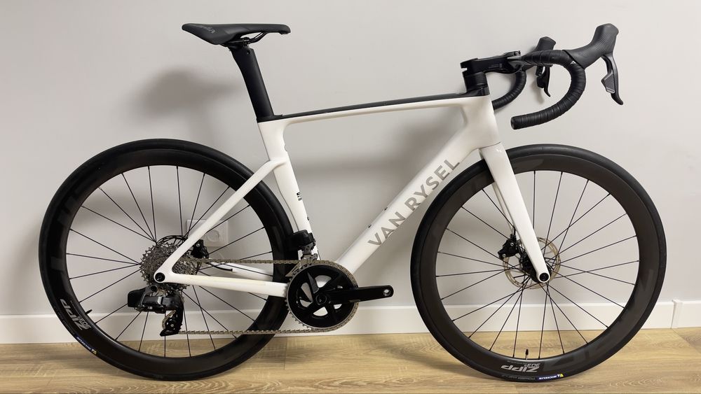Cursiera disc Van Rysel RCR sram axs