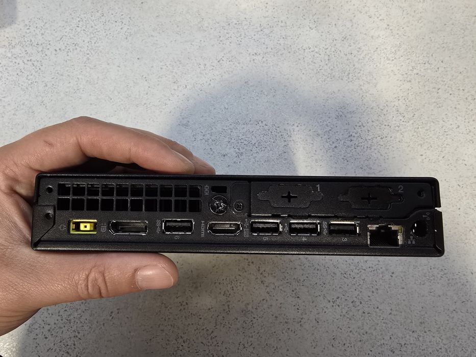 Mini PC calculator Lenovo i3 Gen 8 ca nou.