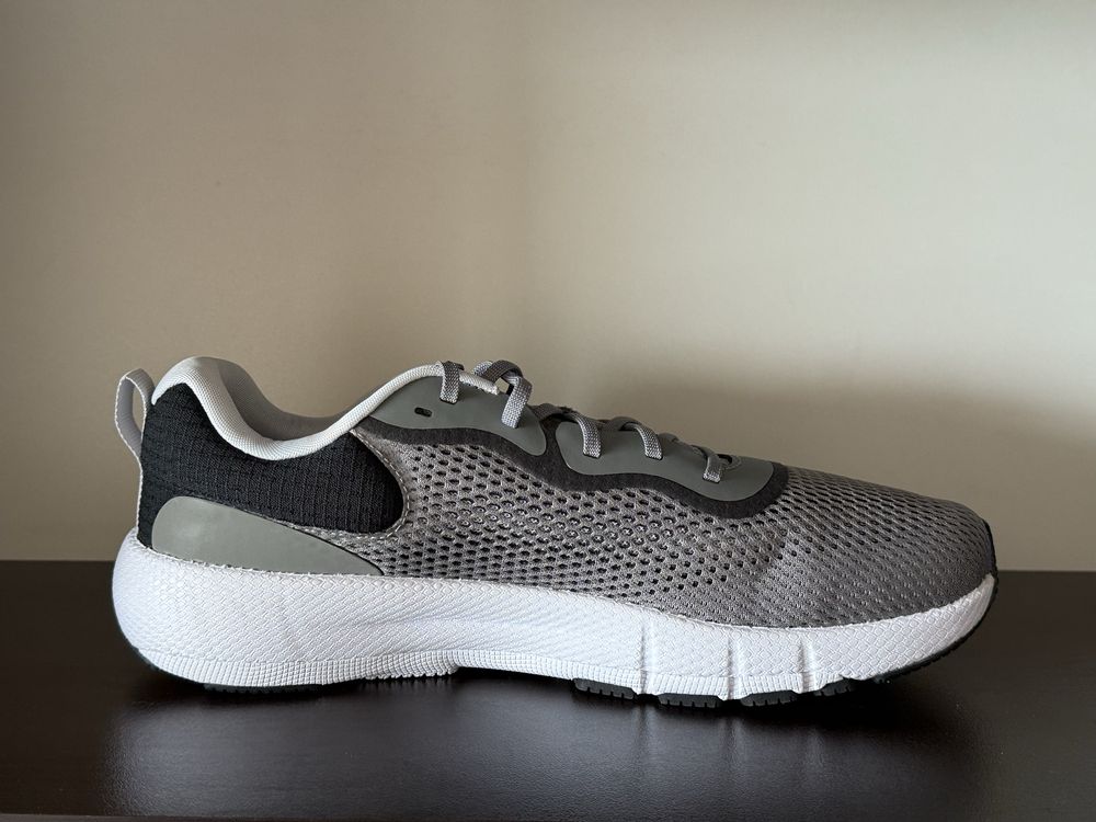 Under Armour HOVR Machina 2 SE 47номер 30.5см Стелка Нови с Кутия