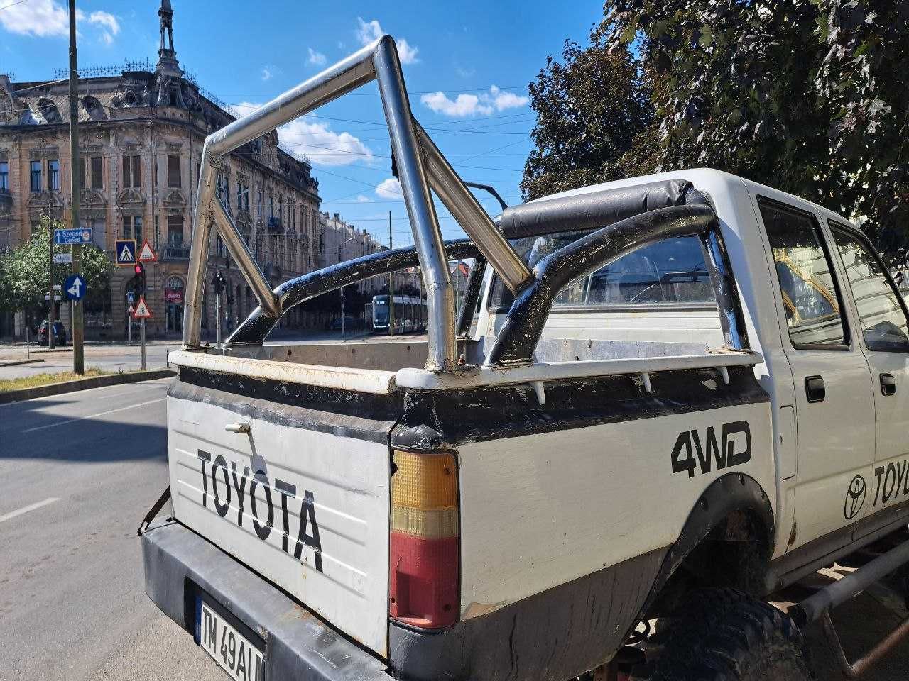 Toyota Hilux, 4x4, monster car