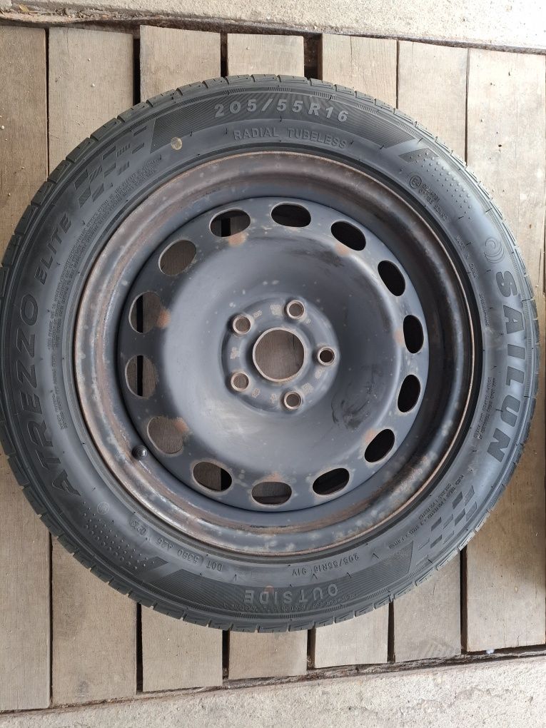 Летни гуми Sailun 205/55/16" на метални джанти 5×112/16 VAG  групата