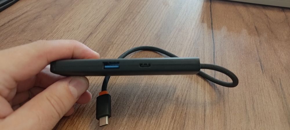 USB hub с Power Delivery