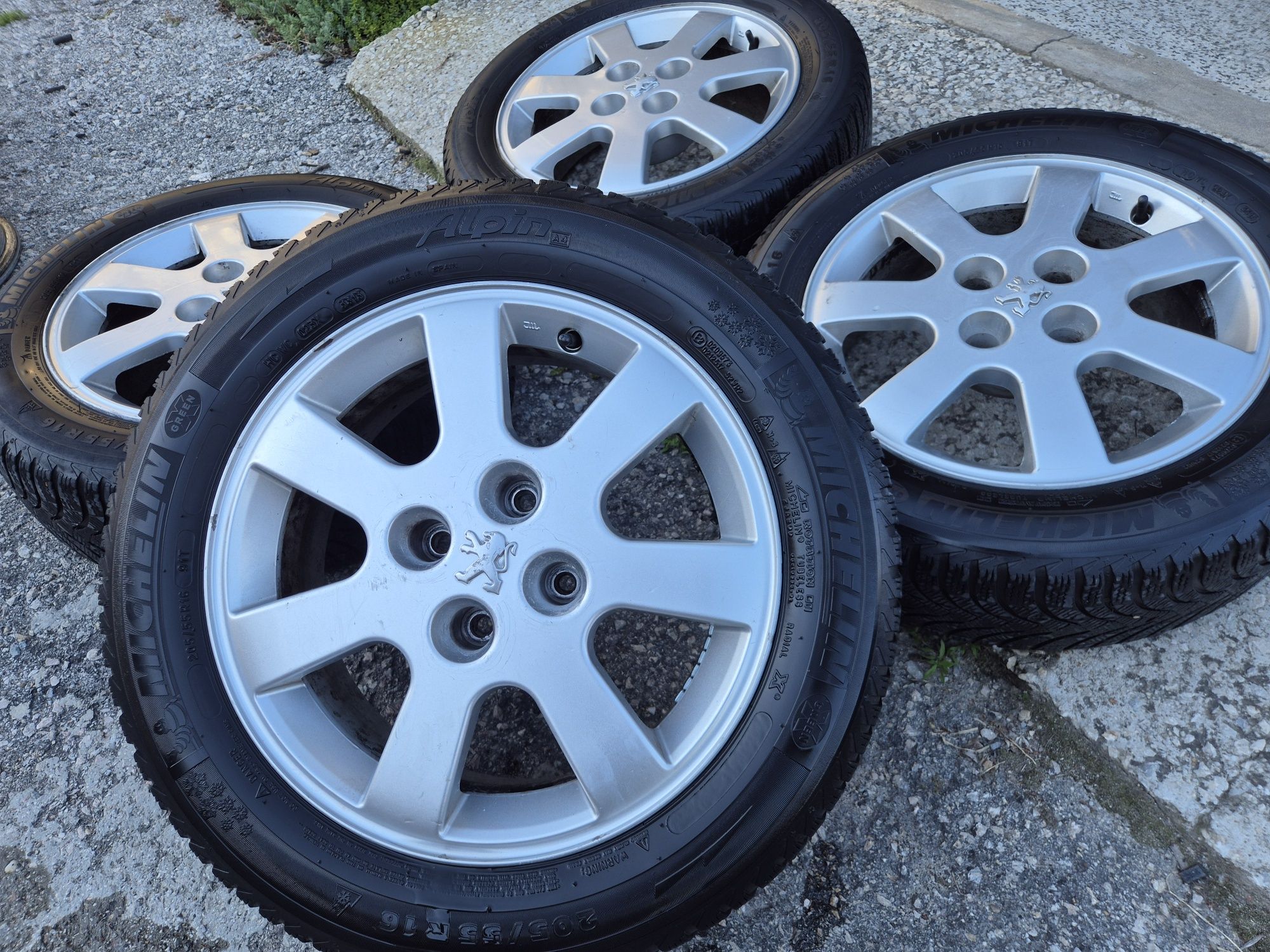 4х108/16 с гуми Пежо Ситроен 4x108/16 Peugeot Citroen